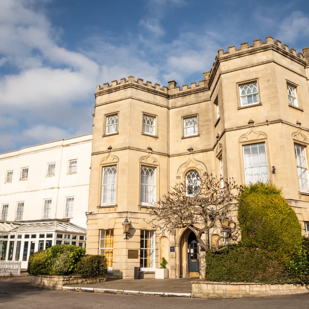 Arnos Manor: Hotel, Venue and Lounge